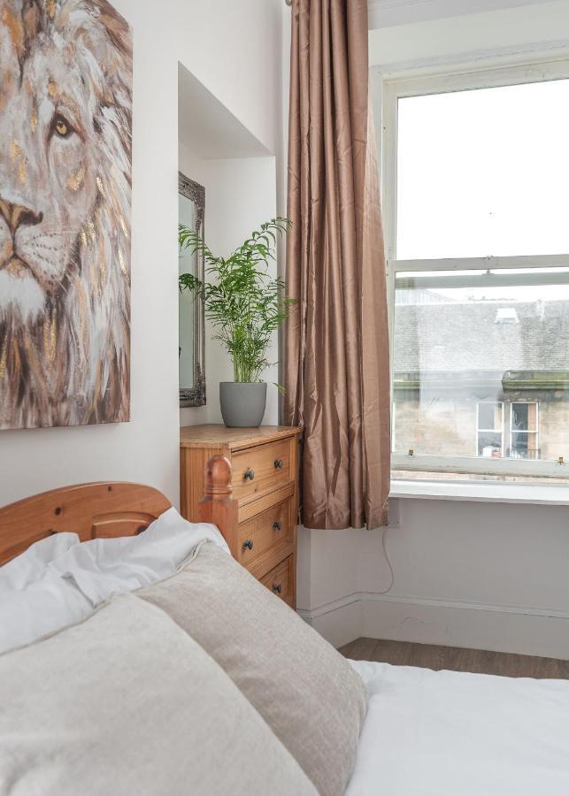 Spacious Ensuite Rooms In Edinburgh City Centre - Excellent Location Екстериор снимка